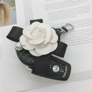 Femme Pu cuir Rose fleur porte-clés étui à clés de voiture avec perle incrustée femmes porte-clés fermeture éclair clé portefeuille sac étui voiture accessoires - Product Image 3