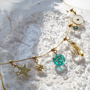 Venta al por mayor de accesorios de joyería DIY de cobre chapado en oro de 18k para mujer, con colgante de circonita de cobre con diseño de sol, estrella y amor, para collares y pulseras - Product Image 5