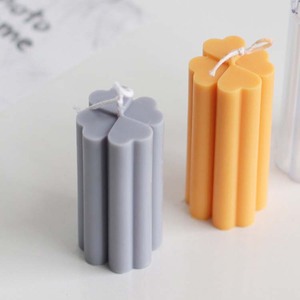 Pilar <span class=keywords><strong>de</strong></span> trébol <span class=keywords><strong>de</strong></span> <span class=keywords><strong>cuatro</strong></span> hojas con etiqueta privada personalizada, velas perfumadas <span class=keywords><strong>de</strong></span> seguridad <span class=keywords><strong>de</strong></span> cera <span class=keywords><strong>de</strong></span> soja hechas a mano para vacaciones Diwali y caja del Día del Padre - Product Image 4