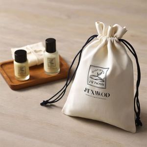 Pochette personnalisée brodée et imprimée, sac cadeau de naissance en coton mousseline doux pour maternité - Product Image 2