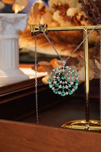 Xinfly Halo Oval Cut 0.9ct Genuine Certified Emerald 18K <b>Solid</b> <b>Gold</b> Cluster <b>Pendant</b> and Necklace with 0.38ct Diamonds - Product Image 4