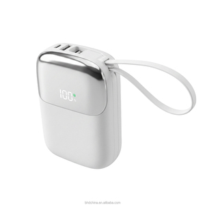 Mini <span class=keywords><strong>batterie</strong></span> <span class=keywords><strong>de</strong></span> <span class=keywords><strong>secours</strong></span> 10000mAh avec câble rétractable intégré, corps léger, <span class=keywords><strong>chargeur</strong></span> portable pour activités <span class=keywords><strong>de</strong></span> plein air - Product Image 1
