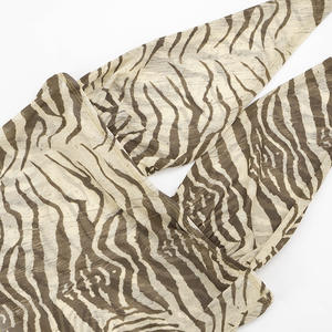 Viviblook J25TP476 Nuevo Top Corto de Malla con Estampado Animal para Mujer, Estilo Halter - Product Image 5