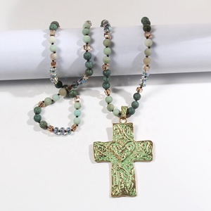 Primavera/Verano moda estilo bohemio joyería 8mm piedra Natural cristal nudo collar Metal amor Cruz verde colgante collar - Product Image 5