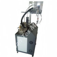 Distributeur électrique de colle AB de petite taille Mélangeur de liquide à deux composants semi-automatique en résine époxy et PU entraîné par la technologie électrique