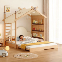 Lit mezzanine moderne en chêne massif pour enfants, taille Queen, avec toboggan, structure d'escalade, barres de grimpe, espace de rangement multifonctionnel et design gain de place
