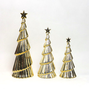 Árboles <span class=keywords><strong>de</strong></span> <span class=keywords><strong>Navidad</strong></span> <span class=keywords><strong>de</strong></span> Cerámica Electrochapados en Oro Metálico, Decoración <span class=keywords><strong>de</strong></span> <span class=keywords><strong>Mesa</strong></span> <span class=keywords><strong>de</strong></span> Porcelana en Varios Tamaños - Product Image 1