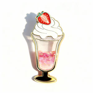 Épinglette en métal Milkshake à la <span class=keywords><strong>fraise</strong></span>, vente en gros, paillettes, sable liquide, émail, épinglette personnalisée, boissons, sable mouvant, épinglette <span class=keywords><strong>de</strong></span> revers avec carte - Product Image 6