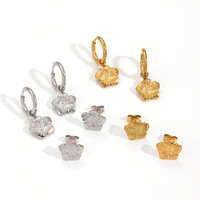 Boucles d'oreilles pendantes en acier inoxydable plaqué or 18 carats avec fleurs en titane, style mode