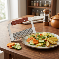 Coupe-légumes ondulé à manche en bois, trancheuse ondulée en acier inoxydable, outil de découpe ondulée pour légumes et pommes de terre