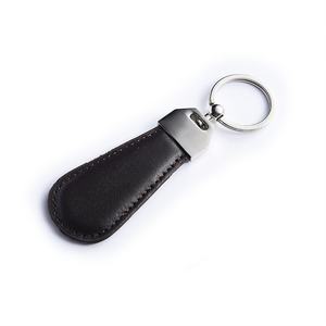 Porte-monnaie porte-clés en cuir avec logo personnalisé et outil à chaussures - Product Image 2