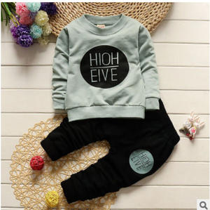 Vente flash, ensemble de vêtements pour garçons de haute qualité, vêtements pour enfants, ensembles assortis, ensembles pour l'automne - Product Image 2