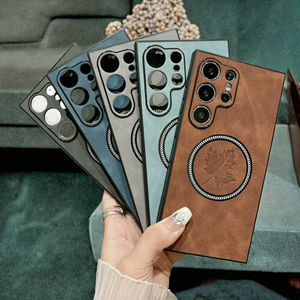 الأعمال الرجعية ورقة قيقب الفاخرة المغناطيسي جلد محمول مقاوم للاكسدة لهاتف S24 الترا تتجه النقش الرياضية - Product Image 3