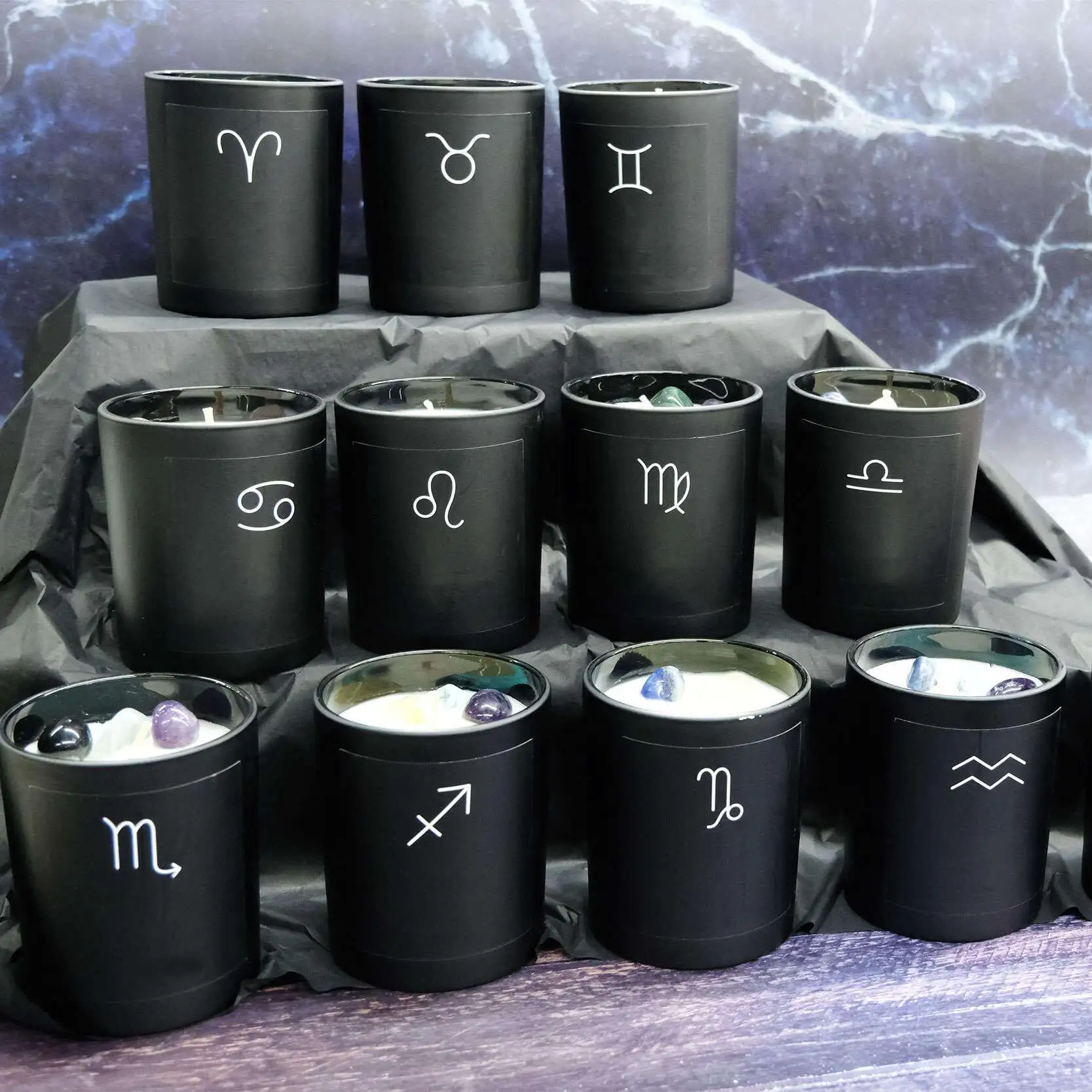 2023 High Quality Black Crystal Zodiac Pisces Manifestation Infused Healing Scented Candle For Home Decoration