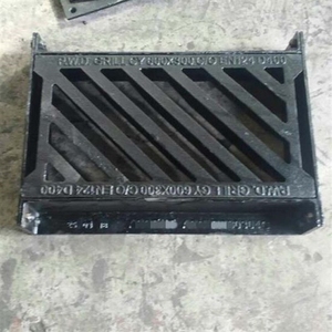 Rejilla de acero galvanizado D400 600x350 para escalones, pasillos y desagües - Product Image 1