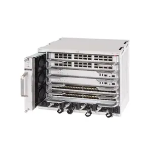 قطع مفاتيح وبطاقات سلسلة 9600 من Cisco Catalyst سلسلة 9600 بها 48 منفذ 25GE/10GE/1GE C9600-LC-24C