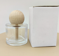 Bouteille en verre vide ronde de 50 ml pour diffuseur à bâtonnets, avec bouchon en bois en forme de diffuseur, pour désodorisant de voiture et aromathérapie, vente en gros