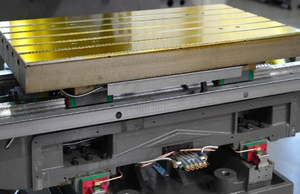 Nouveau centre d'usinage vertical automatique à broche unique LUBAN <span class=keywords><strong>VMC</strong></span> 855 CNC, commande GSK, fraiseuse 3 axes, moteur haute sécurité - Product Image 3