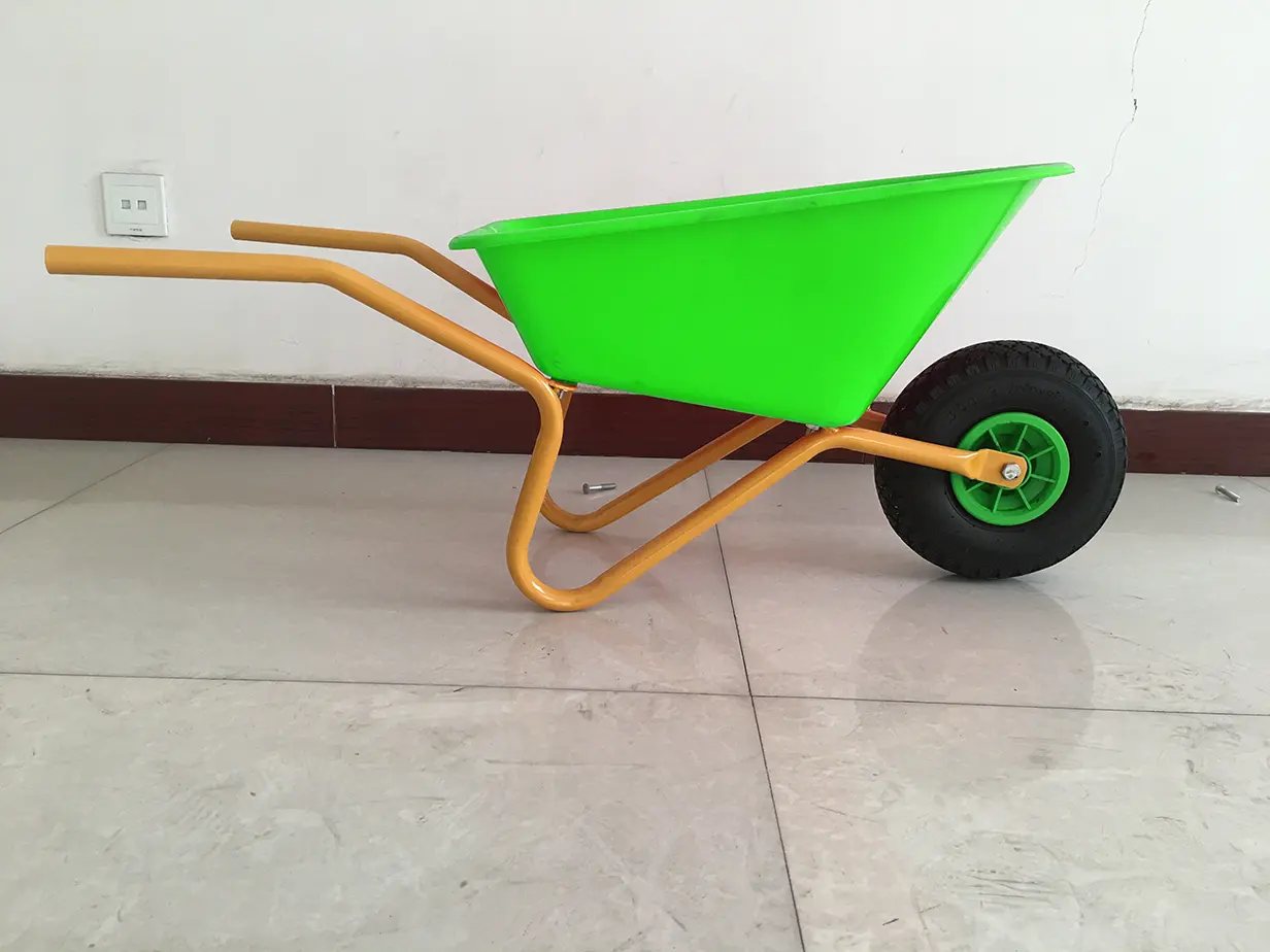 Prezzo di fabbrica migliore qualità durevole parco giochi all'aperto per bambini equilibrio giocattoli di formazione Mini colorato per bambini carriola di plastica