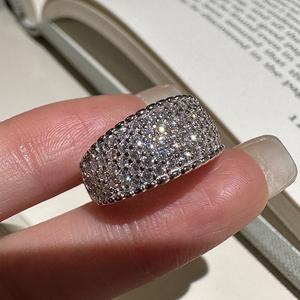 แหวนเงินแท้ S925 ประดับเพชรซิคอน ดีไซน์เฉพาะตัว เรียบหรู ทันสมัย ดีไซน์โค้งมน เปิดได้  ทันสมัย - Product Image 1