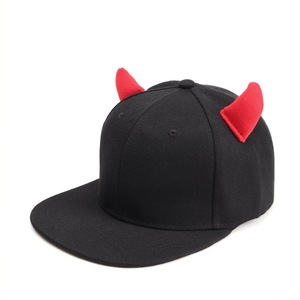 Gorra Snapback con Cuernos de Diablo en Color Contrastante, Unisex, Casual, de Béisbol, Poliéster, Algodón, Lona 2025 - Product Image 2