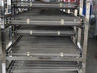 Convoyeur à bande multicouche en acier inoxydable Convoyeur à bande à mailles métalliques résistant à la chaleur pour le refroidissement des aliments