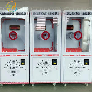 Parchi e centri commerciali stanno utilizzando macchine per estrazioni a premi, macchine a forma di asciugacapelli per fare scappare soldi, oggetti per estrazioni a premi a gettoni. - Product Image 5