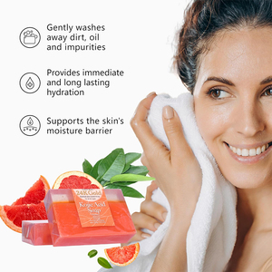Savon artisanal à l'or 24 carats, à l'acide kojique, à l'orange, à la vitamine C et au pamplemousse pour le visage et le corps, à base d'huiles essentielles végétales - Product Image 4
