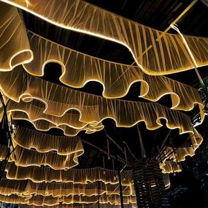 Rideau à Fils Voile Mural Draperie de Plafond Toile de Fond Rideau Draperie Décorative de Plafond pour Événement Forme d'Onde Lumière Rideau pour Mariage - Product Image 3