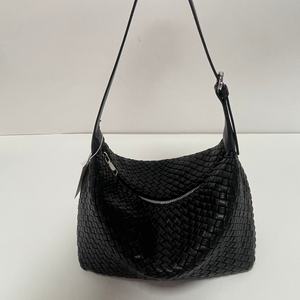 Wholesale Ladies Trendy Vintage High-end Handwoven PU Leather Zipper Closure Eco-Friendly Waterproof Shoulder <b>Bags</b> for <b>Women</b> - Product Image 1