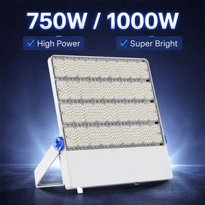 Faro <span class=keywords><strong>LED</strong></span> Modulare 500W 750W 1000W IP67 180lm/W per Illuminazione <span class=keywords><strong>di</strong></span> Stadi, Aeroporti, Porti e Campi Sportivi - Product Image 2