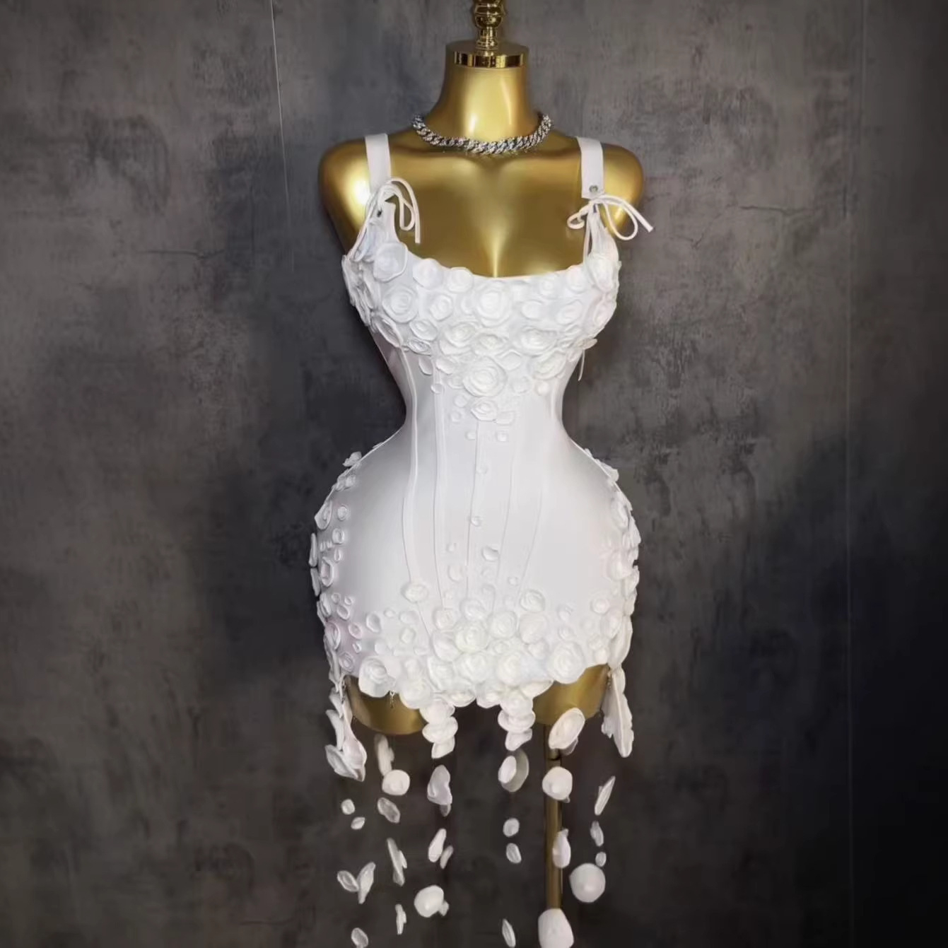 white and gold lace bodycon dress Strapless Sleeveless Delicate Maxi Bodycon Dress HT20880 main image 0