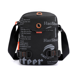 Sac banane multifonctionnel unisexe portable et imperméable pour le cyclisme en extérieur, sac de poitrine, sac messager simple, sac banane à lettres - Product Image 4