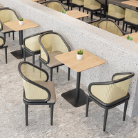 Meubles de restaurant commerciaux personnalisés en bois massif nordique, écologiques, durables, chaises, tables, banquettes, canapés, pour la restauration de boissons lactées et de desserts