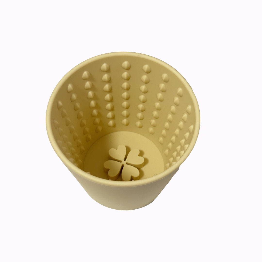 สีเหลือง