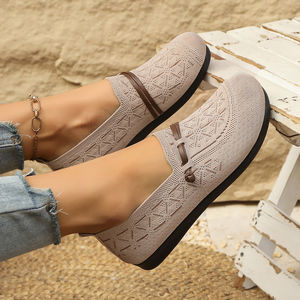 2025 nuevos zapatos planos informales de primavera y verano, <span class=keywords><strong>mocasines</strong></span> sin cordones para mujer, zapatos transpirables para madres de mediana edad y ancianos - Product Image 5
