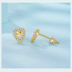 Venta al por mayor clásico circón tornillo atrás pendientes de moda 2024 niños delicado 925 Plata verano mujeres pequeño corazón <span class=keywords><strong>Stud</strong></span> pendiente - Product Image 3