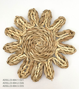 Vente chaude au Vietnam Tapis et coussinets Conception bohème Écologique Seagrass Artisanat Dessous de verre et napperon Service de table en verre - Product Image 2