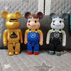 Figuras de oso <span class=keywords><strong>BEARBRICK</strong></span> 400% Baby Pink KWAS My First Violence modelo artesanal de resina para decoración del hogar - Product Image 6