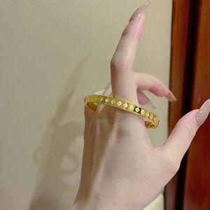 Bracciale a Quadrifoglio <span class=keywords><strong>Portafortuna</strong></span> in Acciaio Inossidabile 316L Placcato Oro 18k PVD Impermeabile per Donna, Vendita all'Ingrosso - Product Image 2