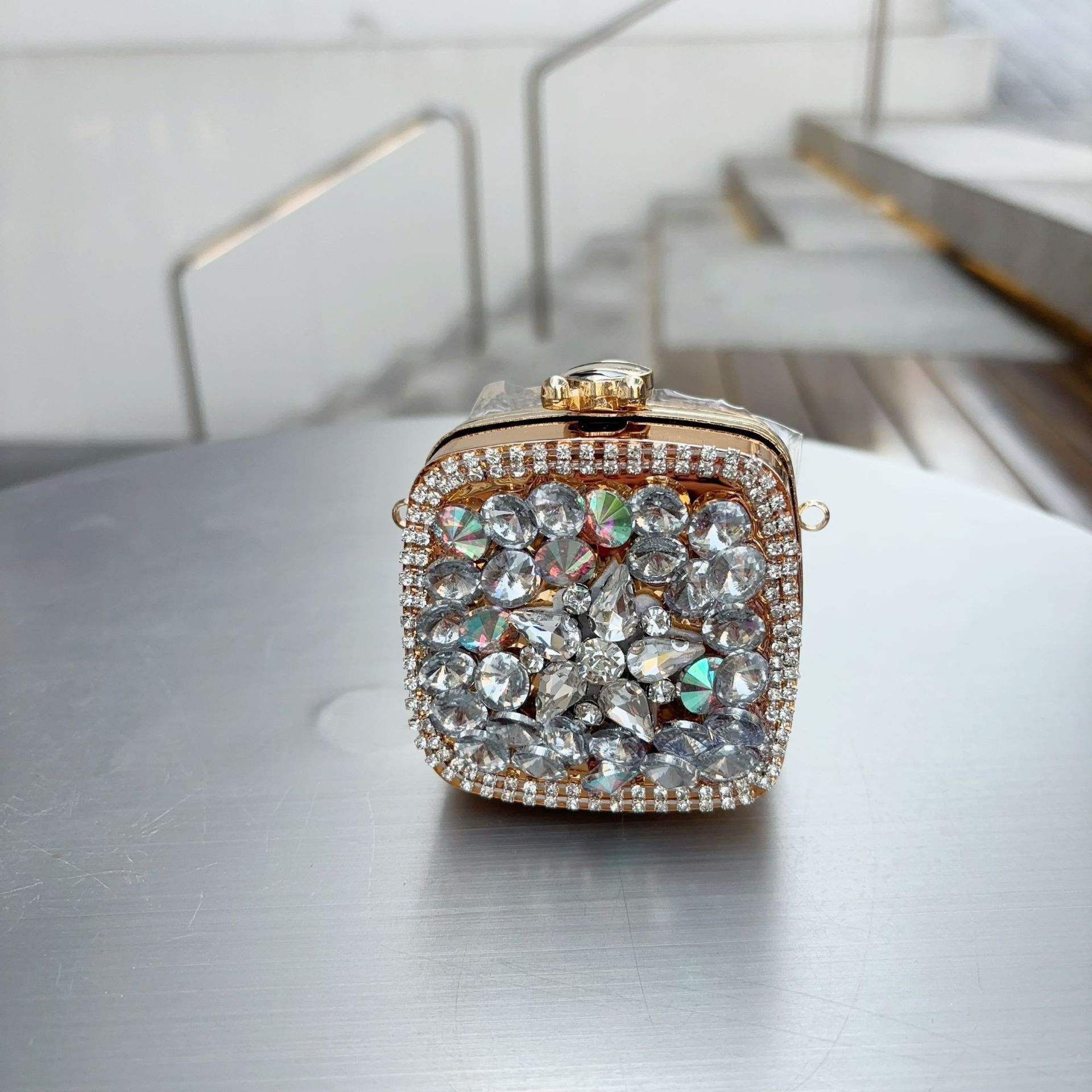 Diamante estrella de cinco puntas de oro