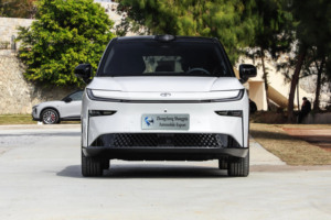 Toyota bZ3X 2025 – <span class=keywords><strong>SUV</strong></span> électrique 610 km d'autonomie, véhicule à énergie nouvelle, voiture familiale, conduite à gauche, véhicule électrique - Product Image 2