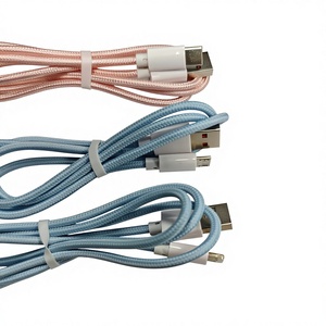 Câble de données tressé en nylon bleu de 1 mètre à charge rapide, personnalisable en gros, directement de l'usine, pour téléphones mobiles séries 8-14 et ordinateurs - Product Image 1