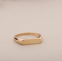 18 Karat vergoldeter minimalisti scher Siegelring aus Edelstahl 316L Personal isierter wasserdichter Siegelring Gravierter Siegelring für Frauen