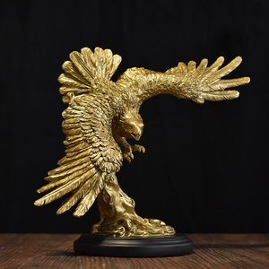 Nhà Máy Bán Buôn Đồ trang trí Nhựa săn bắn EAGLE thủ công mỹ nghệ động vật Quà Tặng Máy Tính Để Bàn đồ trang trí - Product Image 2