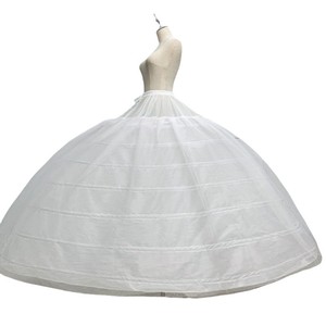 <span class=keywords><strong>Jupon</strong></span> <span class=keywords><strong>de</strong></span> <span class=keywords><strong>mariée</strong></span> extra-large pour <span class=keywords><strong>robe</strong></span> <span class=keywords><strong>de</strong></span> <span class=keywords><strong>mariée</strong></span> 7 <span class=keywords><strong>cerceaux</strong></span> en acier <span class=keywords><strong>2</strong></span> couches <span class=keywords><strong>de</strong></span> tulle 100% polyester jupe bouffante réglable et résistante - Product Image 5