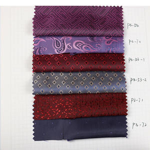 Voorraad Lot Hoge Kwaliteit Materiaal Italiaanse Elegante Jacquard Tr Pak Stof Voor Mannen - Product Image 2