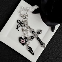 Porte-clés Gothique Original, Breloque de Sac Vintage en Forme de Croix, Pendentif Cœur Sombre Creux avec Nœud, Accessoires de Sac, Cadeau pour Femme et Fille
