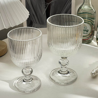 Bagatelle dégustateur conception en relief bol en verre ensemble crème glacée servant des récipients en verre pied dessert bol en verre pour la décoration de la vaisselle