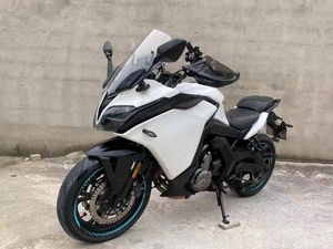 <span class=keywords><strong>Moto</strong></span> 400GT 400cc, bicylindre en parallèle, refroidissement liquide, <span class=keywords><strong>sport</strong></span> <span class=keywords><strong>touring</strong></span>, ABS, 6 vitesses, adaptée à toutes les conditions routières - Product Image 3